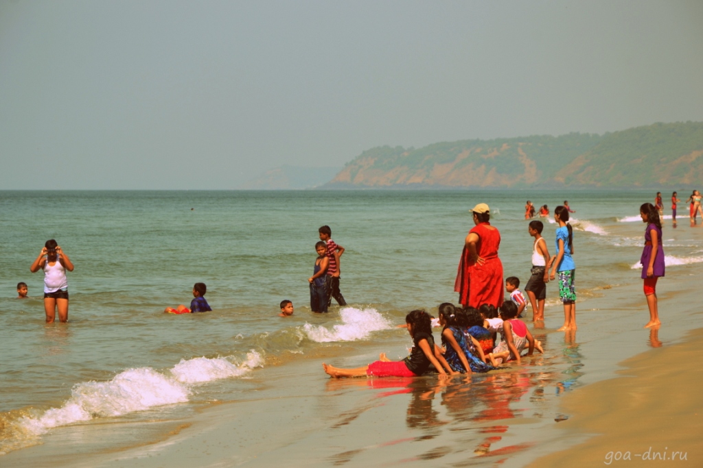 купание детей в Индии